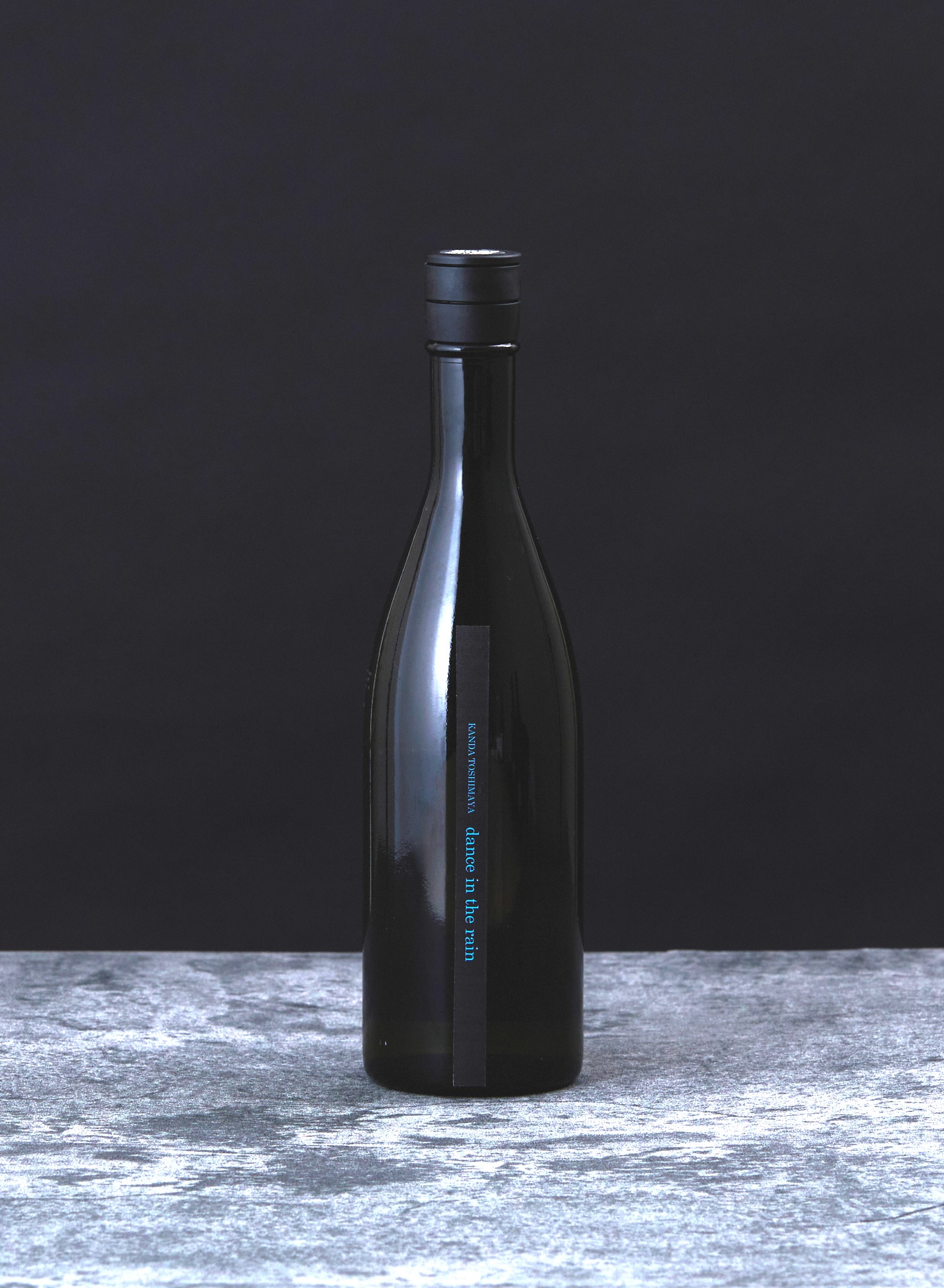 rairainさま dance in the rain-blue｜Unfiltered raw sake directly drawn