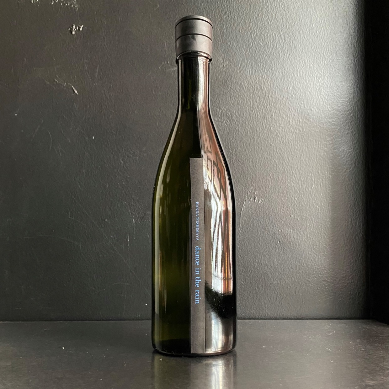 dance in the rain-blue|Unfiltered raw sake directly drawn